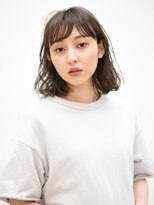 エムクランメイクス 原宿 表参道(m.clan MAKE'S)&nbsp;大人かわいい センターパート 【ふわミディ 切りっぱなしボブ】