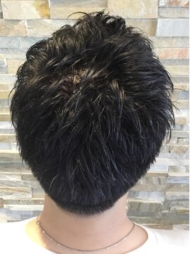 ヘアークリアー 獨協大学前店 くせを生かした束感メンズスタイル
