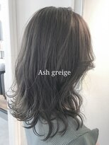 ハク アトリエ(HaKU atelier)&nbsp;ことりベージュ毛先パーマウォーターフォールマーメイドアッシュ