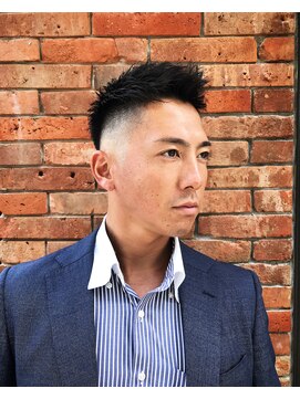 フォーコーナーズ(Four Corners) SKIN FADE【フェザーアップ】