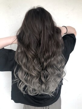 デューヘアー(due hair) シルバーグラデーション