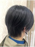 ショートボブ