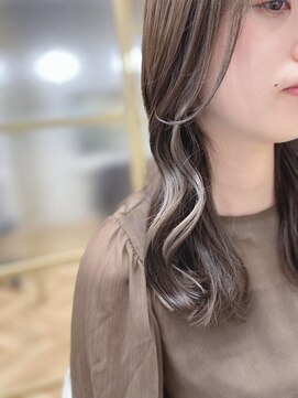 トッカ 三ノ宮店(tocca) ホワイトベージュインナーカラー