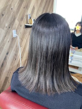 ルネッサンスヘアー ラファエロ(RAFFAELLO) ぱっつんボブ