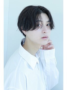 リップス 原宿(LIPPS) シースルセンターパート！ウェット質感！