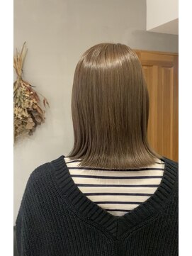 シアエミュー 新越谷店(SHEER emu) 柔らかベージュ