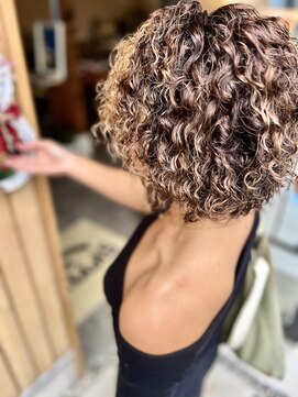 アントルポ(entrepot) ツイストスパイラル　MAI