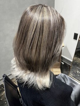 ミル(1001 mille) イルミナカラー/ホワイトカラー/シルバーカラー