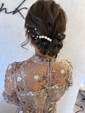 リンク(Link) 結婚式ヘアアレンジ/シニヨン/お呼ばれヘア/低めシニヨン