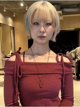 ソラス 緑地公園店(SOLAS) ホワイトベージュ×デザインカラー