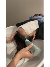 原因の多くは、毛穴の中に詰まっている『老化脂』でした。