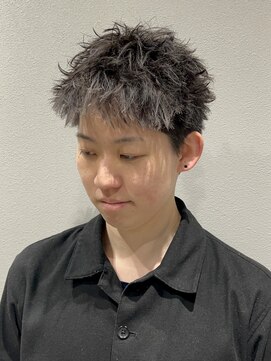 スパイキーついす