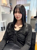 モク(mok)&nbsp;◯暗髪でも重たくならないレイヤーカット
