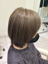 サロンドユーウ ガール(SALON DE YOW GARE) ハイライト×グレージュカラー