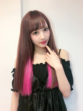 リゼル ユア 渋谷(RISEL YUA) インナーピンクのガーリーロング