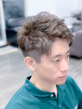ヘアメイク エイト キリシマ(hair make No.8 kirishima) 《hair make No.8》アップバング スモーキーアッシュ・担当中村