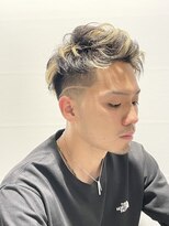 デュード(Dude)&nbsp;フェードカット/ジェットモヒカン/プラチナカラー/ハイライト