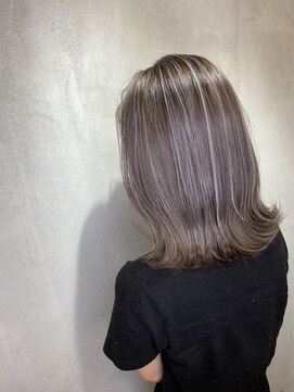 アンダーバーホワイトモデ 河内長野(_WHITE mode) ☆グレー系ハイライト