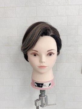 サロン Salon アイ アート 短い髪のアップスタイル