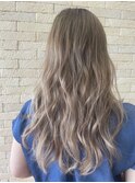 ミルクティカラー×ふんわりウエーブ