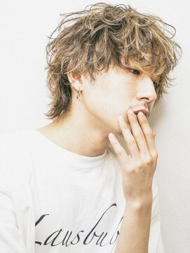 オーシャントーキョーオーバー 渋谷(OCEAN TOKYO OVER) スーツ短髪ツーブロック束感モテるパーママッシュ黒髪ウルフ