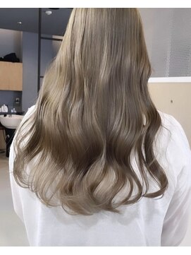 ライリー(riley) まろやかハイトーンベージュ