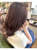 ピンクベージュ