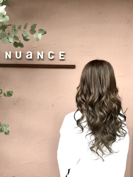 ニュアンス(nuance) グレーバレイヤージュ