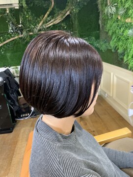 レガーロ(regalo) ショートボブ