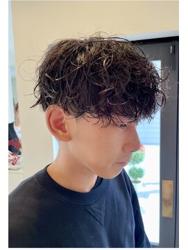 トナリ(tonari) メンズパーマ／緩めプードルパーマ／マッシュ