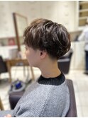 刈り上げショート×ニュアンスパーマ