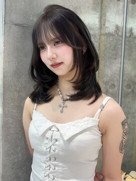 ロンドメリア 天神大名店(Lond Melia) 小顔に見せるミディアムヘア/韓国ヘア/暗めカラー
