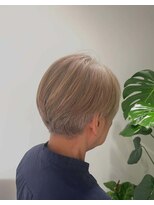 ビリッツ(美BLITZ)&nbsp;【美BLITZ】おしゃれグレーヘアーショート