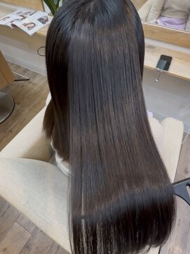 キュアキュア(Cure2) 美髪縮毛矯正　beforeアリ難しい案件