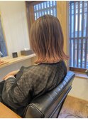 コーラルピンクピンクバレイヤージュ×切りっぱなしボブ