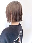 Say.外ハネボブ切りっぱなしボブオリーブグレー暗めカラー表参道