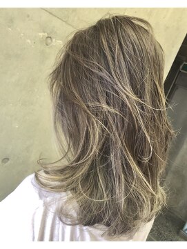 キー(kｅｙ) マットグレージュ