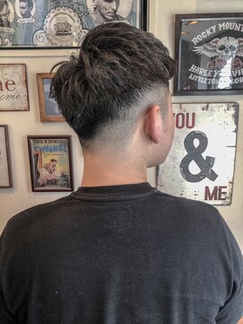 グルーマーズトウキョウ(GROOMER/S TOKYO) アップバング×フェード【HOMME HAIR ZERO伊藤】