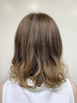 アズール 草加(azule) グレージュグラデーション