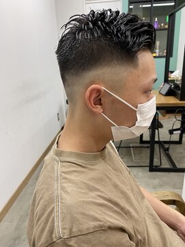 キューズ クラブ(cuz KLUB) 【cuzKLUB】 フェードカット×バーバースタイル