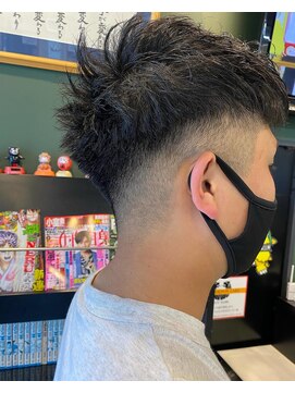 カットインライオン(CUTinLION) ツーブロックスタイル