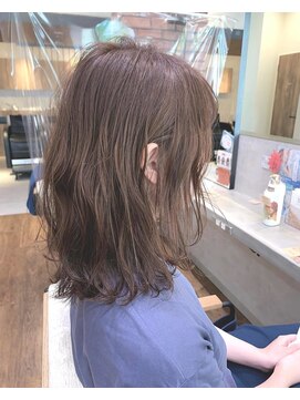 スピンヘアーフラッフィ 茨木(Spin hair fluffy) ユル巻きでルーズヘアに/カラー/髪質改善