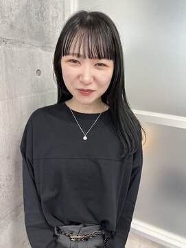 ネウィ 赤羽(newi) イノアカラーで黒髪ぱっつんは抜群におしゃれ