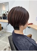 大人可愛い前髪ありひし形耳掛けマッシュショート