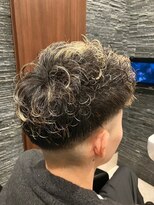 プレミアムバーバー 目黒店(PREMIUM BARBER produce by HIRO GINZA) パーマ×フェード