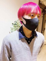 ナトゥーラ 八事店(Natura) ピンクカラーメンズカットブリーチサラツヤ髪ストレート