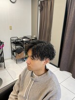 アイズ 海老名(AIZU)&nbsp;ツイストスパイラルパーマ　アップバング　センターパート　眉毛