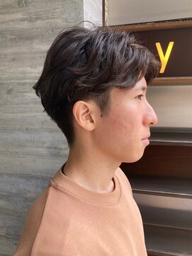 シルフィ(sylph) メンズカット 白髪染め メンズパーマ ベリーショート 2