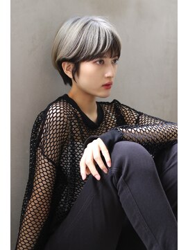 マルフェ 天王寺(marfe) 【marfe】アンブレラカラー＿ブリーチ＿ショートヘア