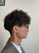 ヘアーワークス ボナ(HAIR WORKS bona.)&nbsp;柔らかく動くニュアンスパーマ×ツーブロック/メンズパーマ